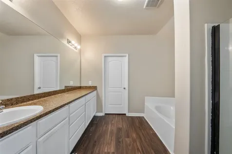 5926 Golden Cove Road Cove TX 77523
