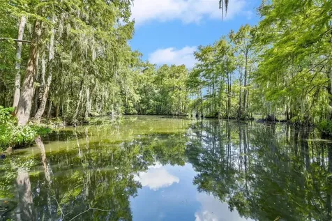 68 Artesian Avenue Cleveland TX 77327