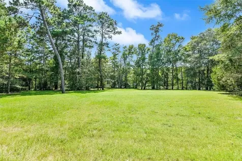 68 Artesian Avenue Cleveland TX 77327