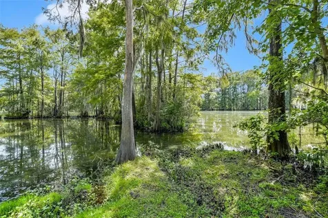 68 Artesian Avenue Cleveland TX 77327