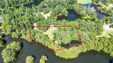 68 Artesian Avenue Cleveland TX 77327