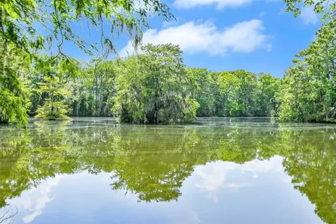 68 Artesian Avenue Cleveland TX 77327