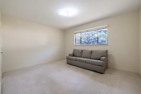 5238 Loch Lomond Drive Houston TX 77096