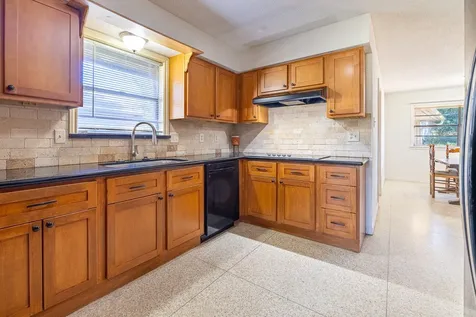 5238 Loch Lomond Drive Houston TX 77096