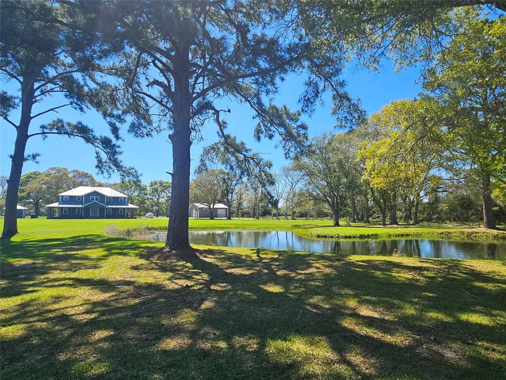 5100 Warpath Street Alvin TX 77511