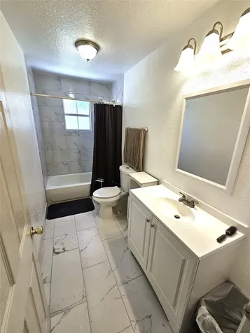 5100 Warpath Street Alvin TX 77511