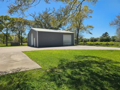 5100 Warpath Street Alvin TX 77511