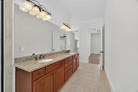 5305 Lillian Street B Houston TX 77007