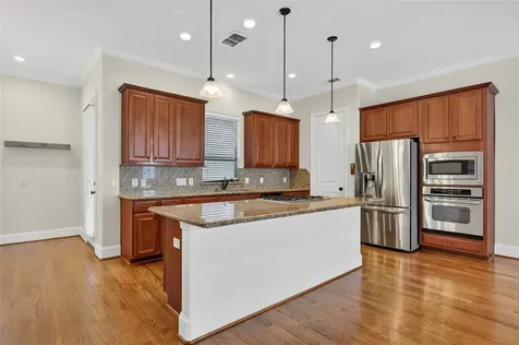 5305 Lillian Street B Houston TX 77007