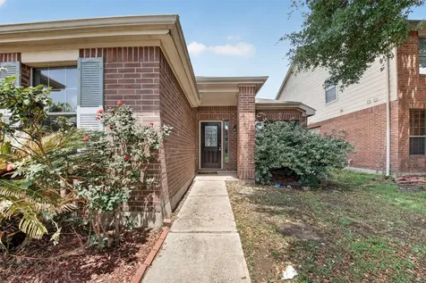 1318 Hawks Nest Drive Houston TX 77067