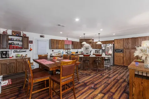121 J2s2 Lane Pvt Lufkin TX 75904