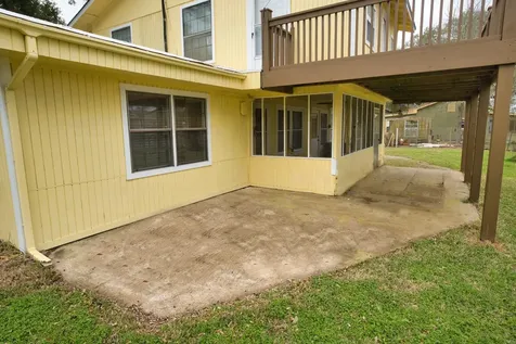 828 County Road 206 Sargent TX 77414