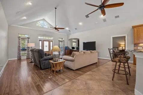 3998 County Road 612 Angleton TX 77515