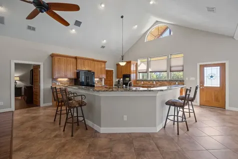 3998 County Road 612 Angleton TX 77515