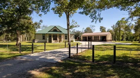 3998 County Road 612 Angleton TX 77515