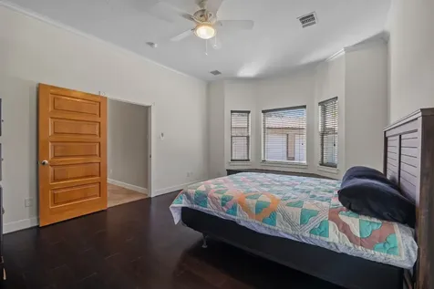 3998 County Road 612 Angleton TX 77515