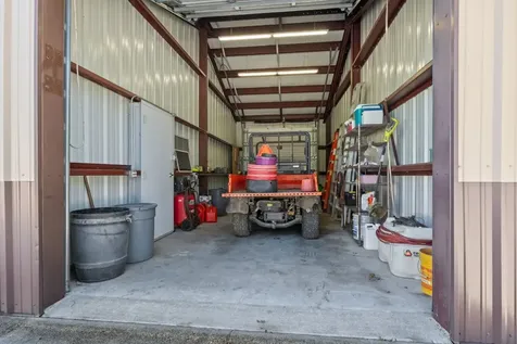 3998 County Road 612 Angleton TX 77515