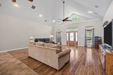 3998 County Road 612 Angleton TX 77515