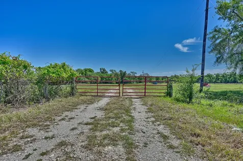 32.75 Acres Fm 3371 Groesbeck TX 76642