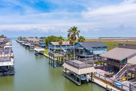 1247 Bay Street Crystal Beach TX 77650