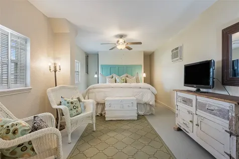 1247 Bay Street Crystal Beach TX 77650