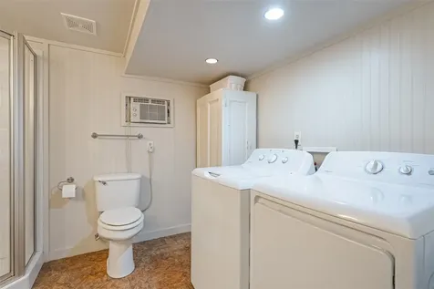 1247 Bay Street Crystal Beach TX 77650