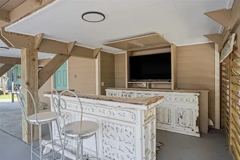 1247 Bay Street Crystal Beach TX 77650