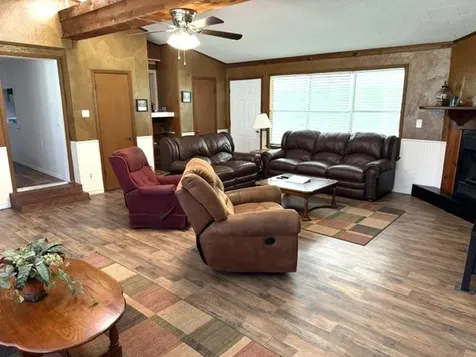 260 Pr 8574 Broaddus TX 75929