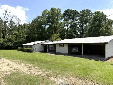 260 Pr 8574 Broaddus TX 75929