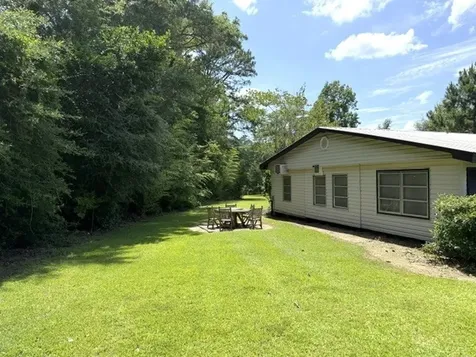 260 Pr 8574 Broaddus TX 75929