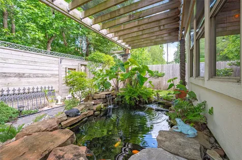 2201 Water Way Seabrook TX 77586