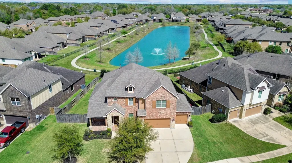 9613 Eden Ridge Lane Pearland TX 77584