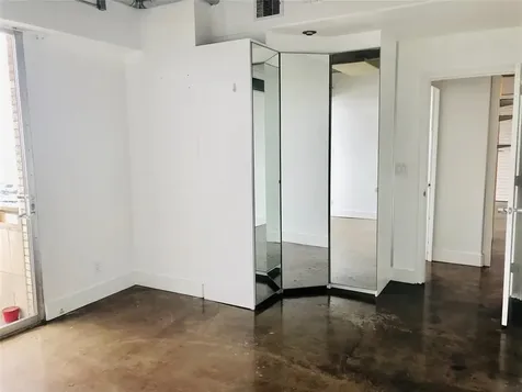 2016 Main Street 1822 Houston TX 77002