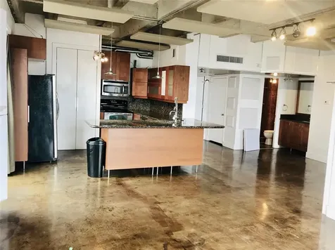 2016 Main Street 1822 Houston TX 77002
