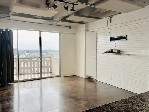 2016 Main Street 1822 Houston TX 77002