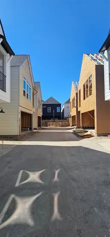 3105 Jensen Dr B Houston TX 77026