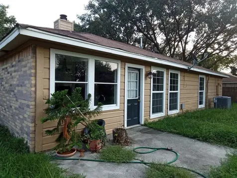 2410 Daffodil Street Highlands TX 77562