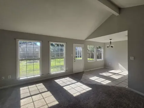 2410 Daffodil Street Highlands TX 77562