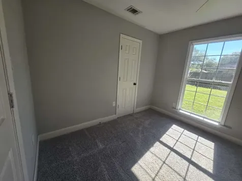 2410 Daffodil Street Highlands TX 77562