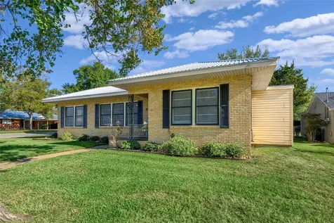 458 N Franklin Street La Grange TX 78945