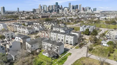 2218 Francis Street Houston TX 77004