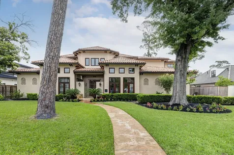 710 Pinehaven Drive Houston TX 77024
