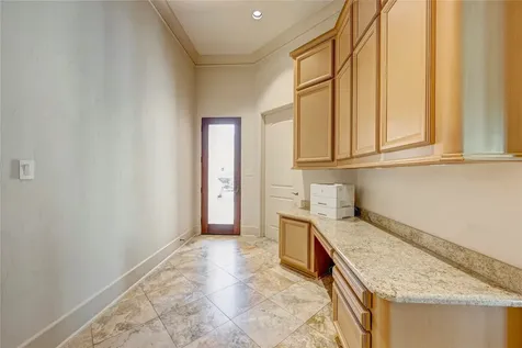 710 Pinehaven Drive Houston TX 77024