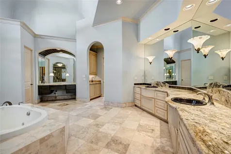 710 Pinehaven Drive Houston TX 77024