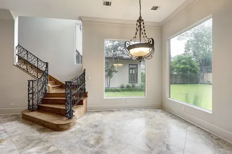 710 Pinehaven Drive Houston TX 77024