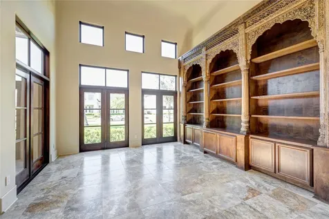 710 Pinehaven Drive Houston TX 77024