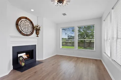 2855 Everett Drive Friendswood TX 77546