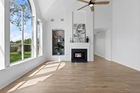 2855 Everett Drive Friendswood TX 77546