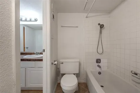 3005 Walnut Bend Lane 12 Houston TX 77042