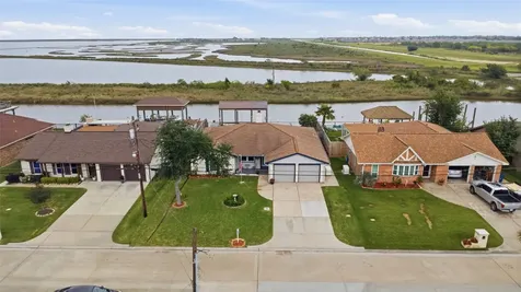 3710 17th Street N Texas City TX 77590